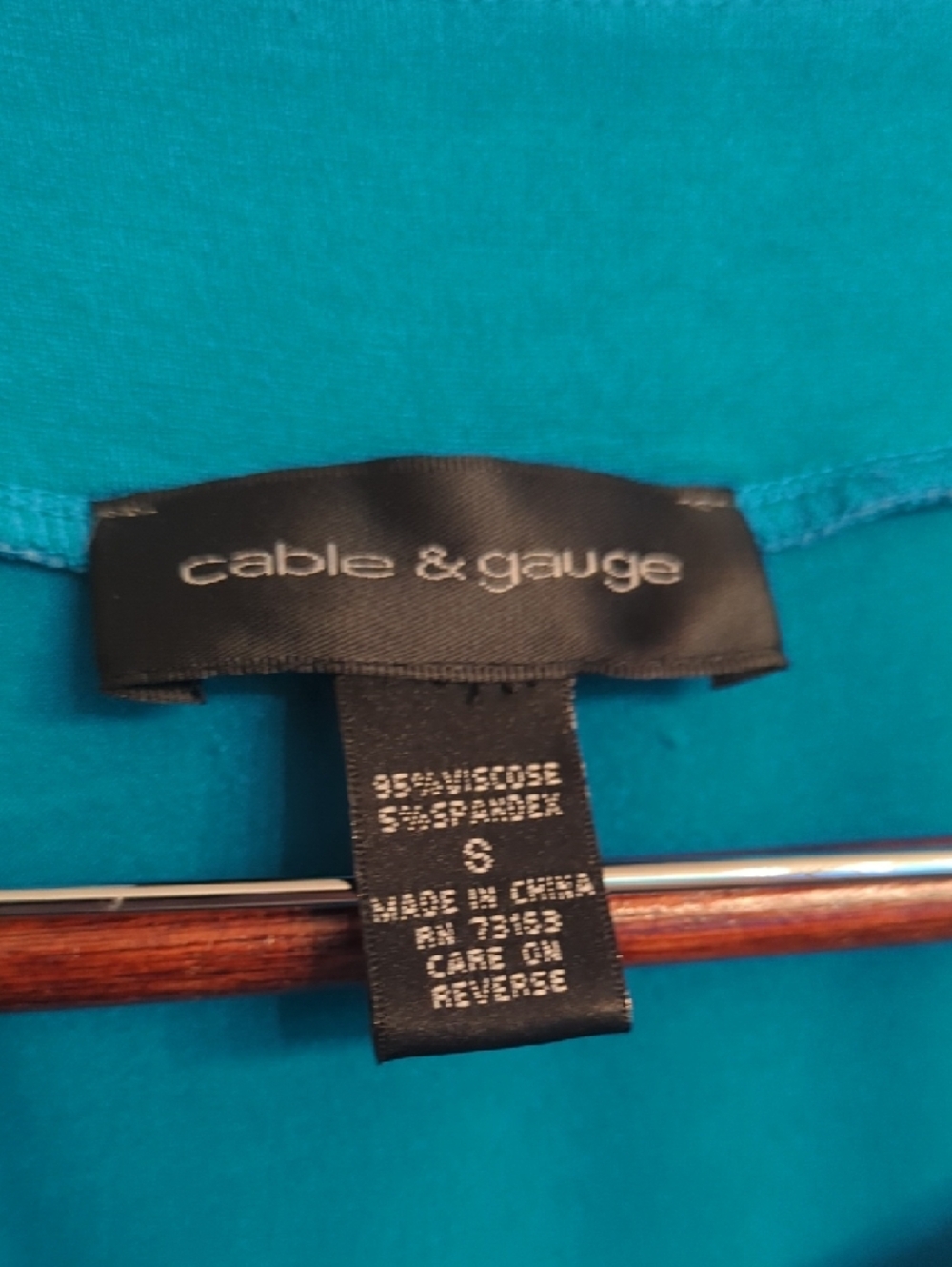 Cable & Gauge Torquoise Sleeveless Pleated Scoop Neck Tank - Picture 2 of 5